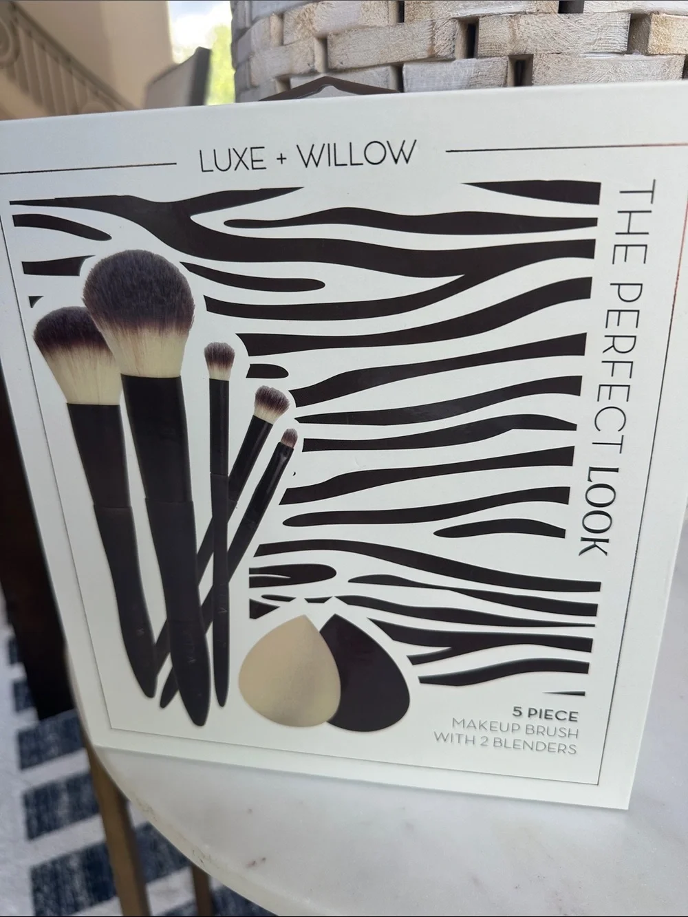 Luxe + Willow The Perfect Look 5-Piece Makeup Brush Set in Black